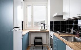2 Bedroom Apartment With Free Parking And Airconditioning
